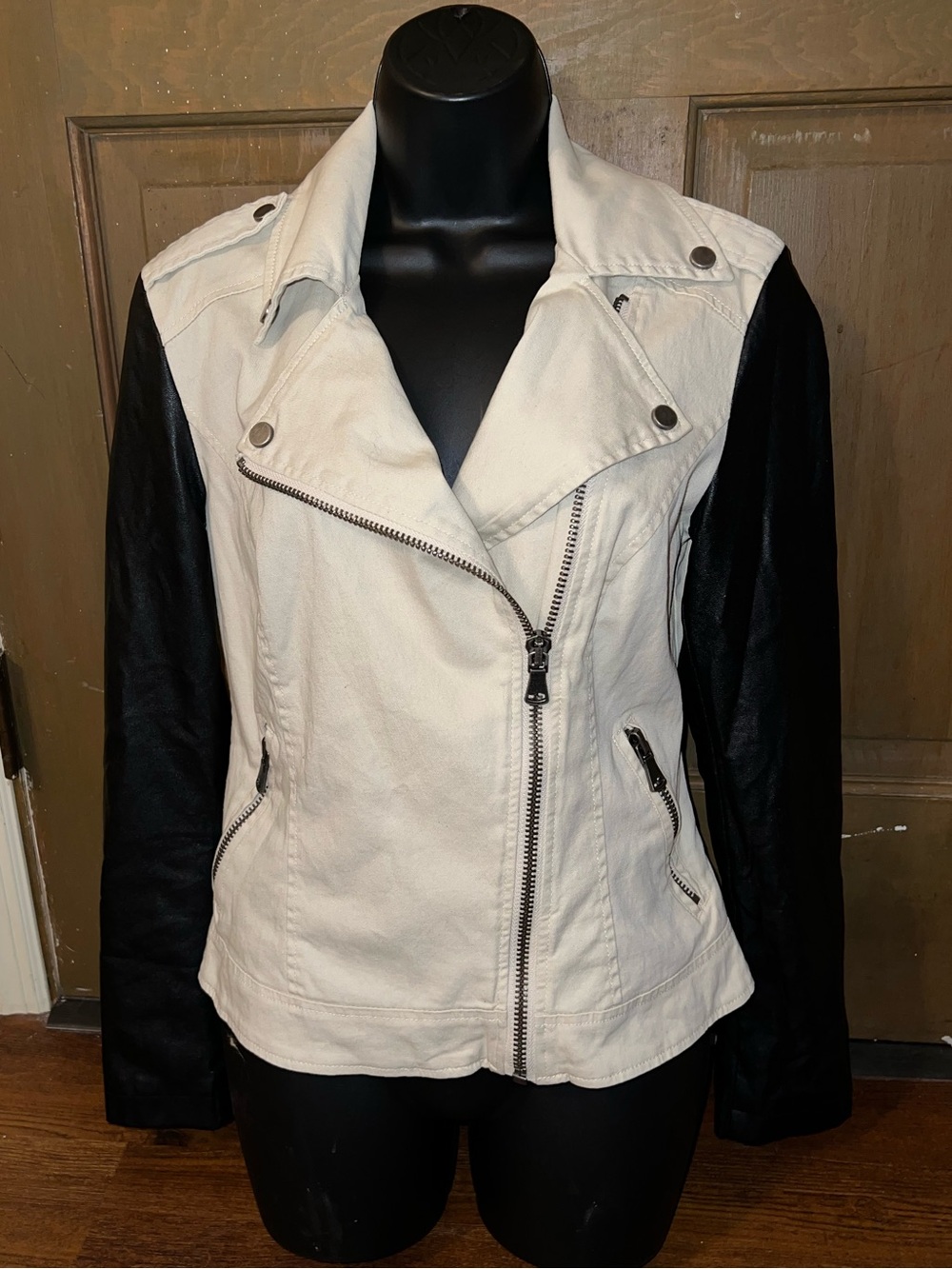 Ivory Moto Black Leather Two Tone Biker Chic Edgy Minimalist Jacket Size S - Picture 3 of 10